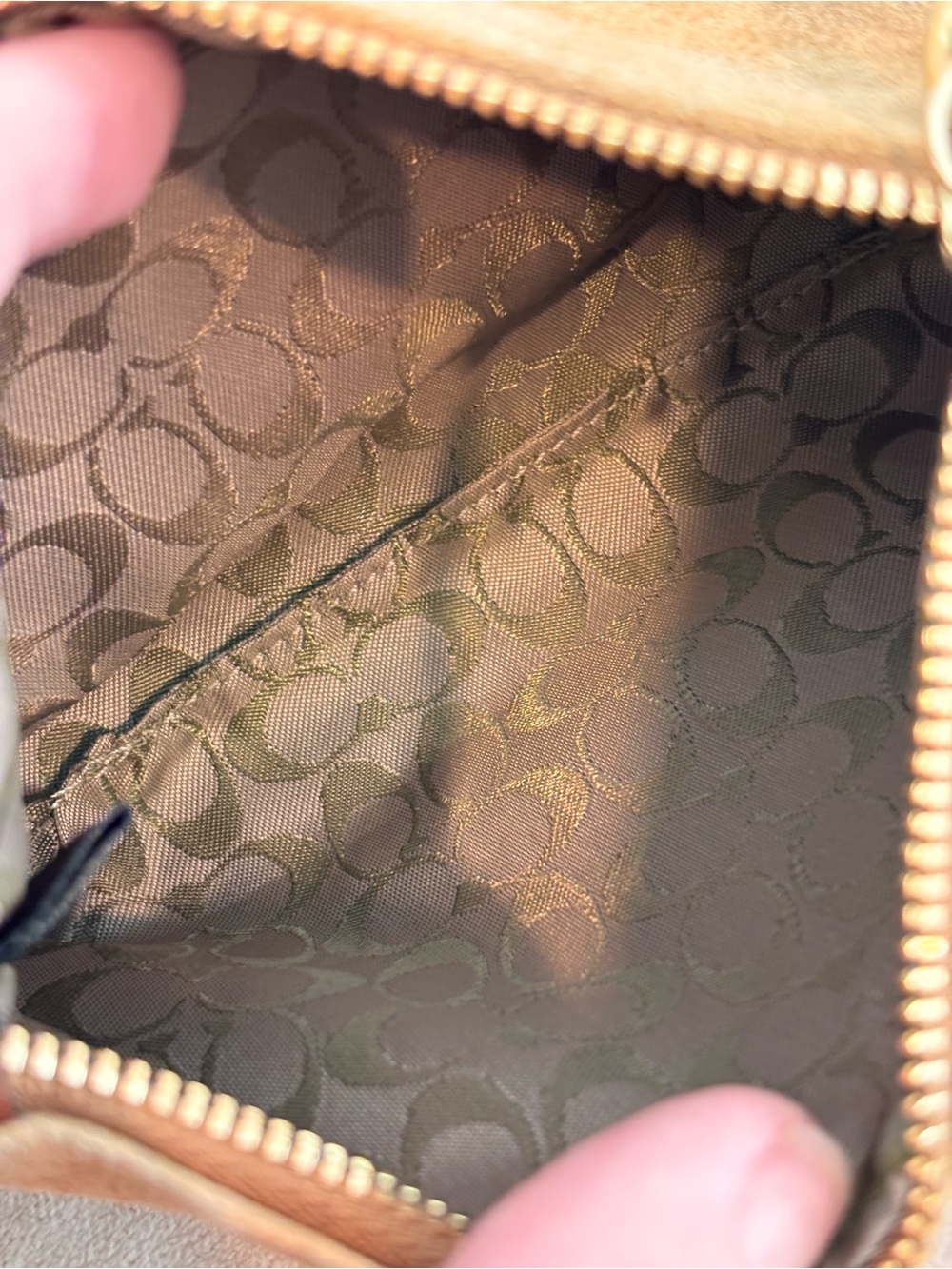 COACH Y2K Leatherware Tan Suede Tassle Wristlet - Picture 13 of 14